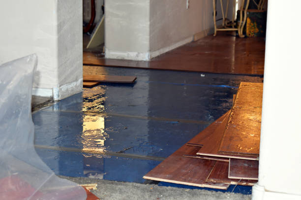 Professional Burst Pipe Water Damage technician working in Middlefield, OH